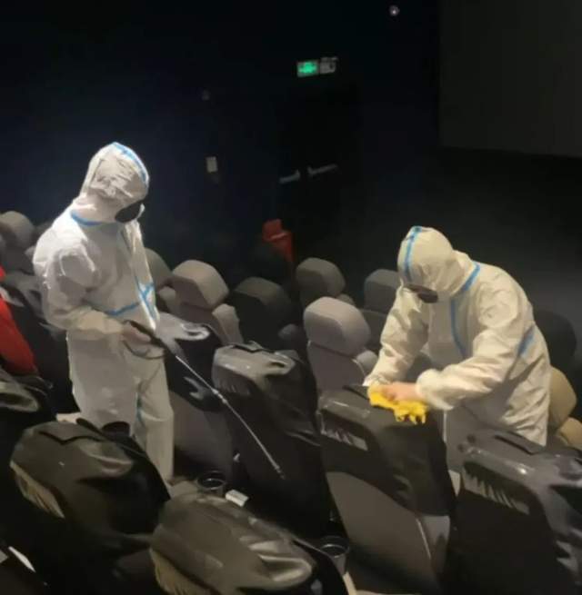 椅上布满白色虫卵涉事影院回应j9九游会登