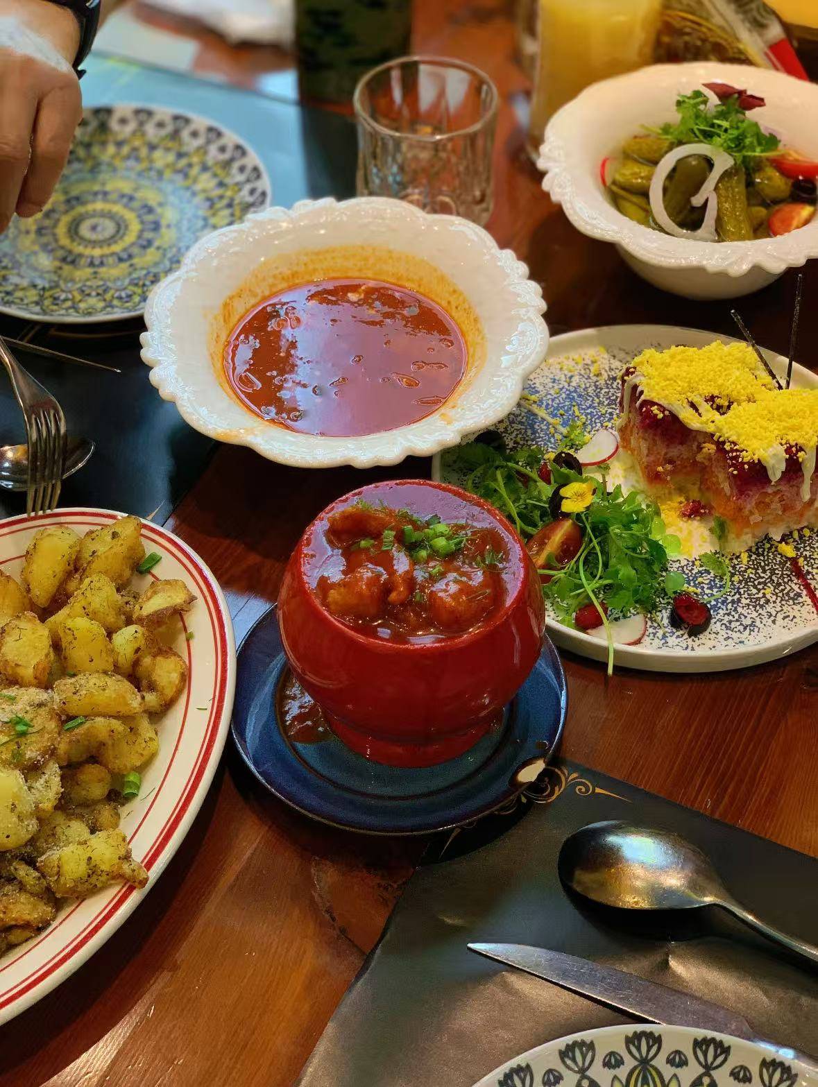 攻略五天四晚轻松玩转热门打卡景点这篇旅值得收藏J9国际集团一家人哈尔滨亲子游攻略哈尔滨旅游(图3) 攻略五天四晚轻松玩转热门打卡景点这篇旅值得收藏J9国际集团一家人哈尔滨亲子游攻略哈尔滨旅游(图3)